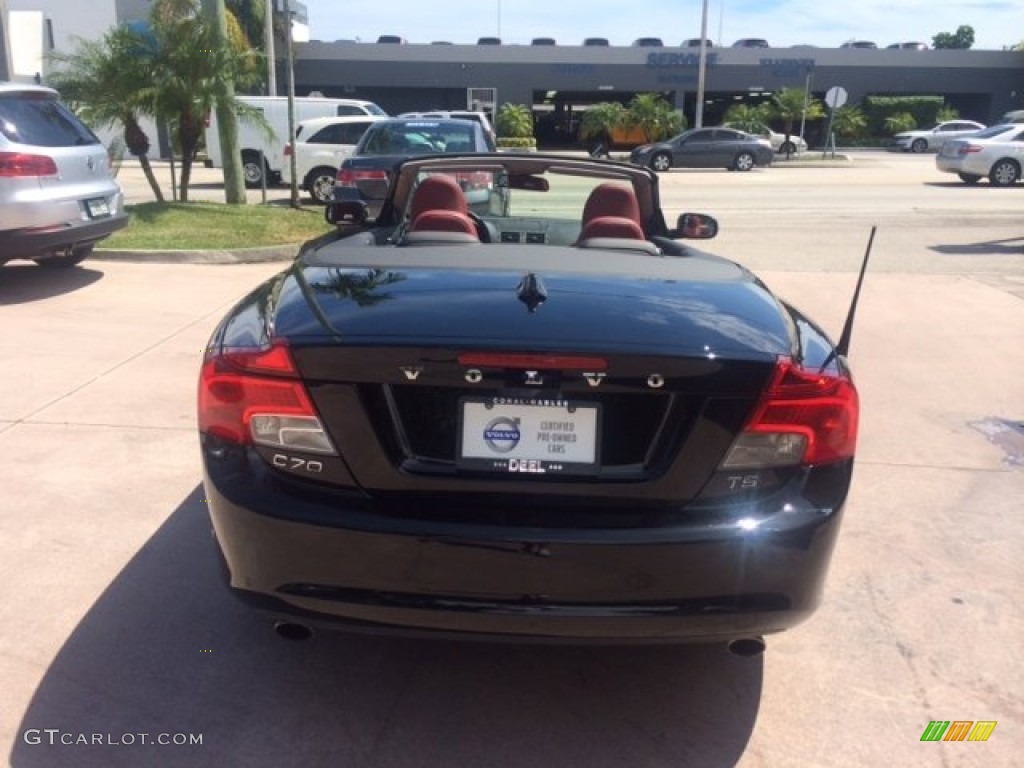 2011 C70 T5 - Black / Cranberry Leather/Off Black photo #4