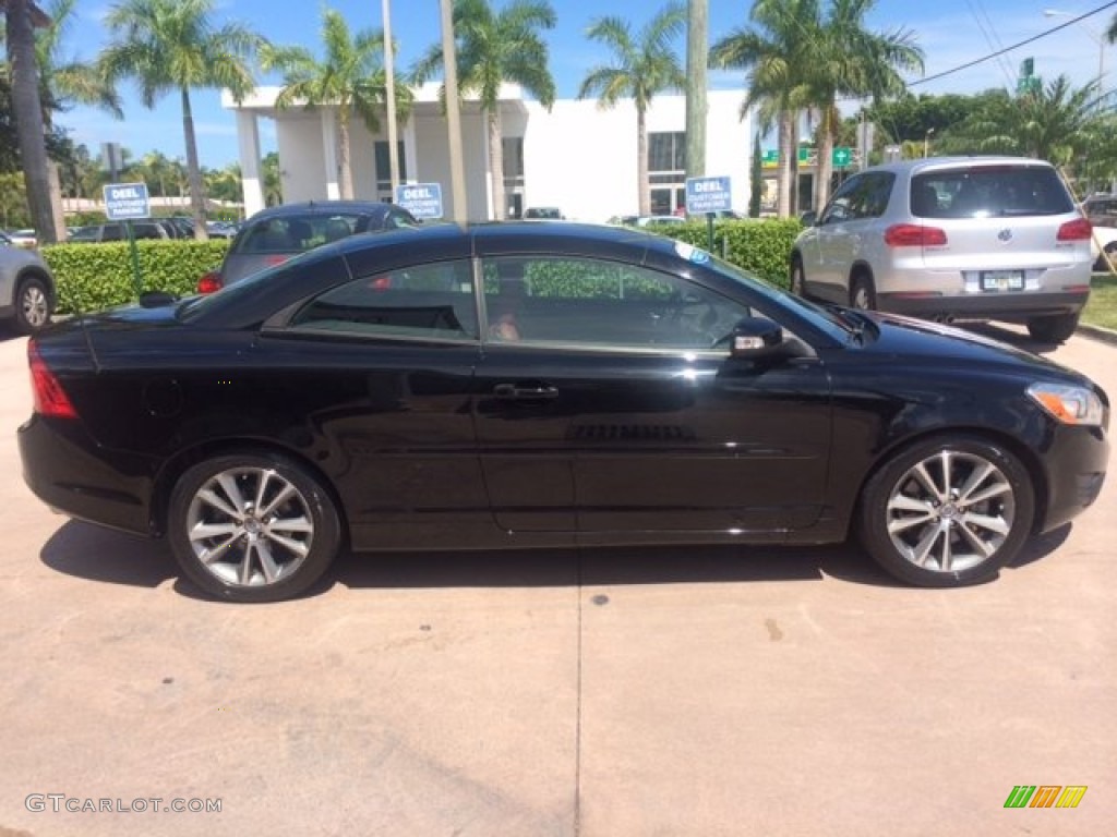 2011 C70 T5 - Black / Cranberry Leather/Off Black photo #6