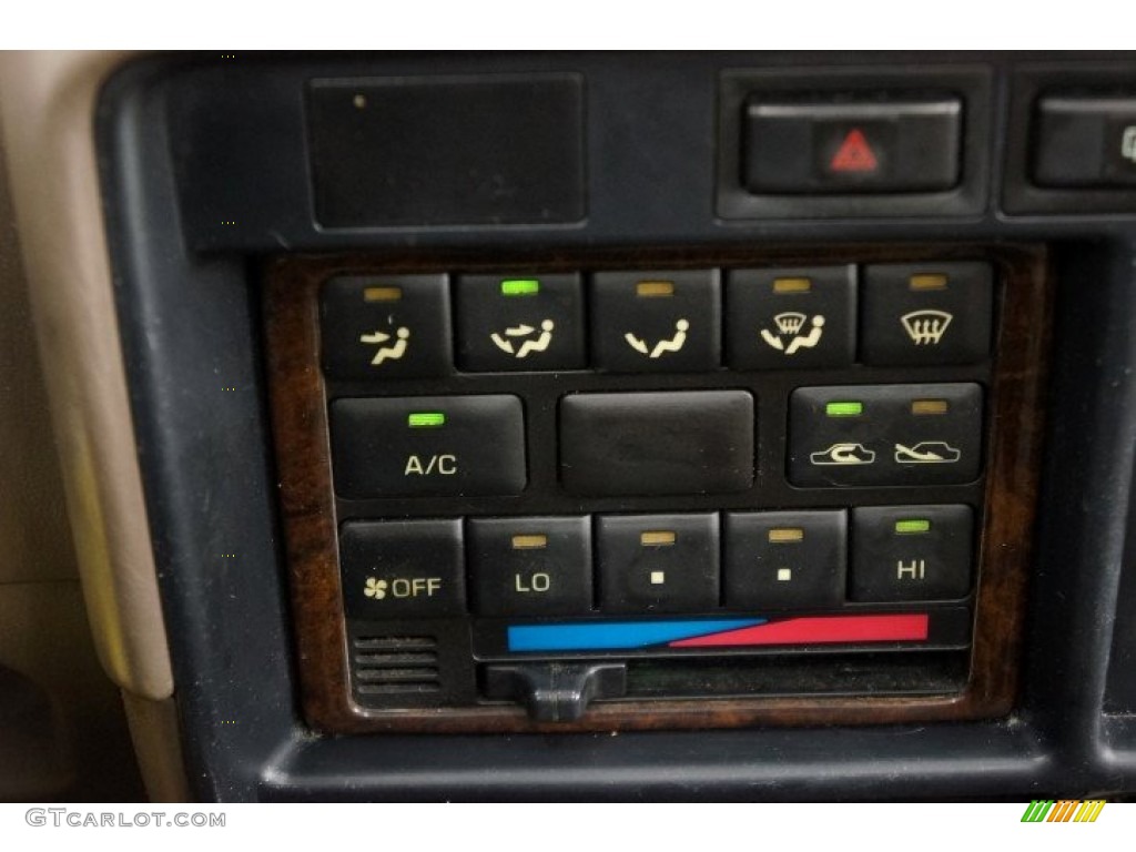 1995 Toyota Land Cruiser Standard Land Cruiser Model Controls Photo #96799441