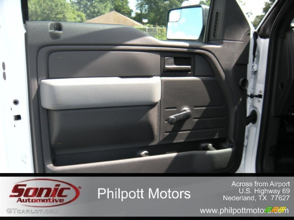 2014 F150 XL Regular Cab - Oxford White / Steel Grey photo #20