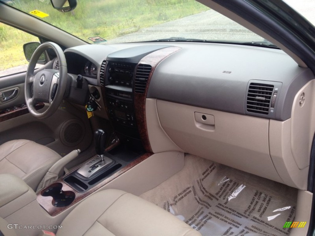 2005 Sorento EX 4WD - Ivy Green Metallic / Beige photo #6