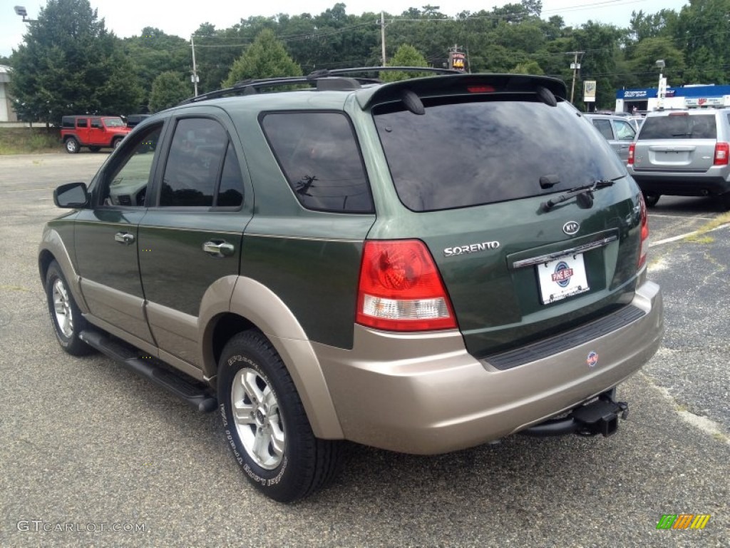 2005 Sorento EX 4WD - Ivy Green Metallic / Beige photo #11
