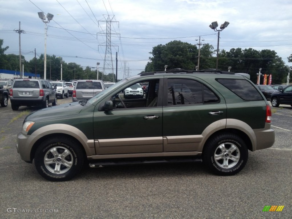 2005 Sorento EX 4WD - Ivy Green Metallic / Beige photo #12
