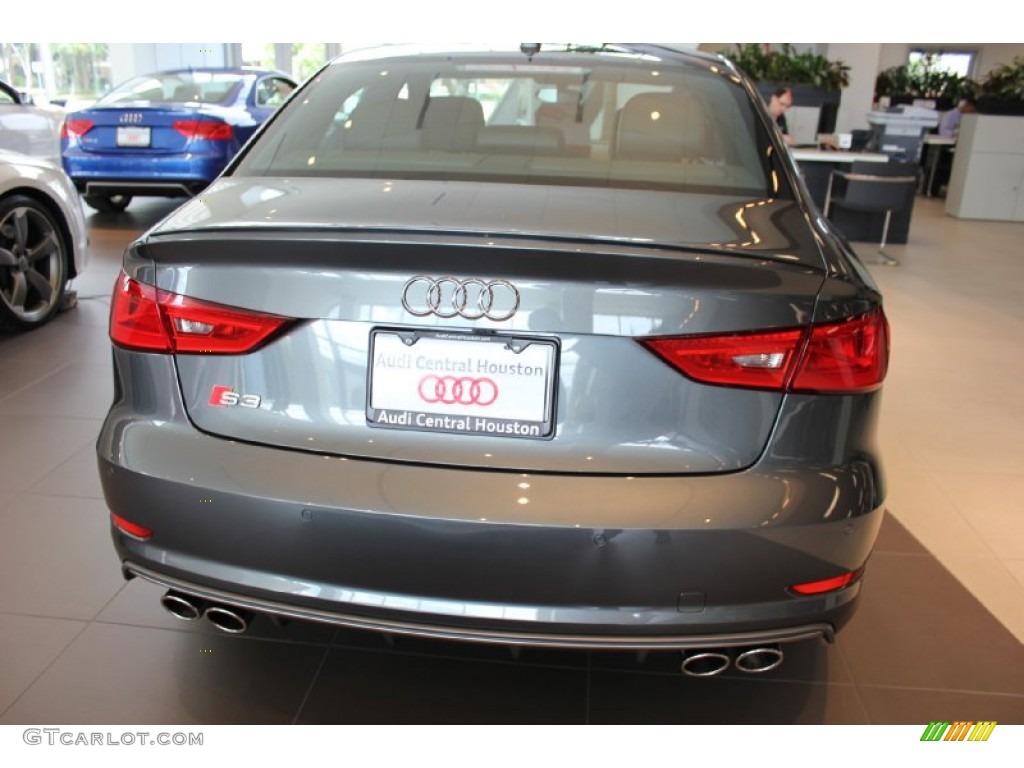 2015 A3 2.0 Premium quattro - Daytona Gray Pearl / Black/Magma Red photo #7