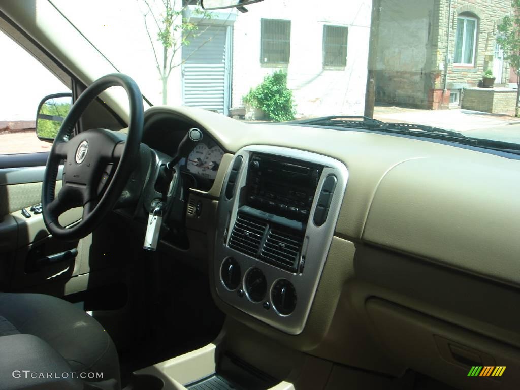 2003 Mountaineer Convenience AWD - Estate Green Metallic / Medium Dark Parchment photo #21