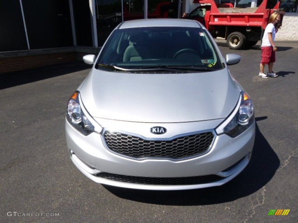2015 Forte LX - Bright Silver / Gray Two Tone photo #3