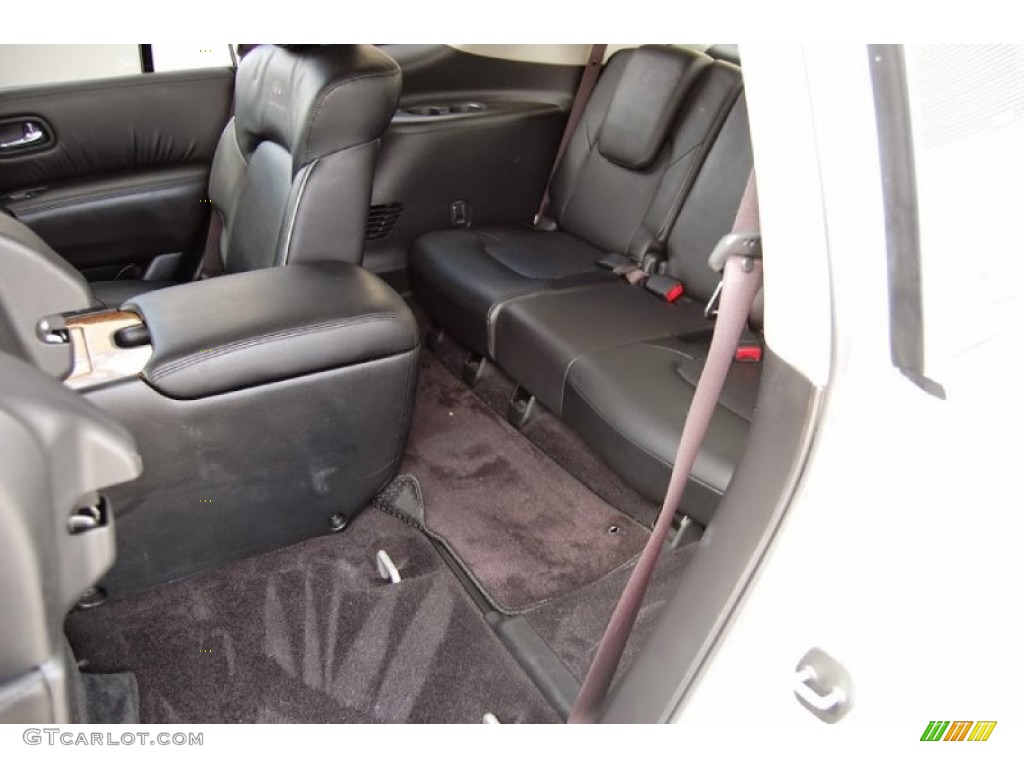 2013 Infiniti QX 56 Rear Seat Photos