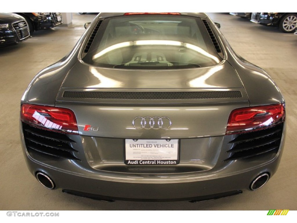 2015 R8 V8 - Daytona Grey Pearl / Black photo #7