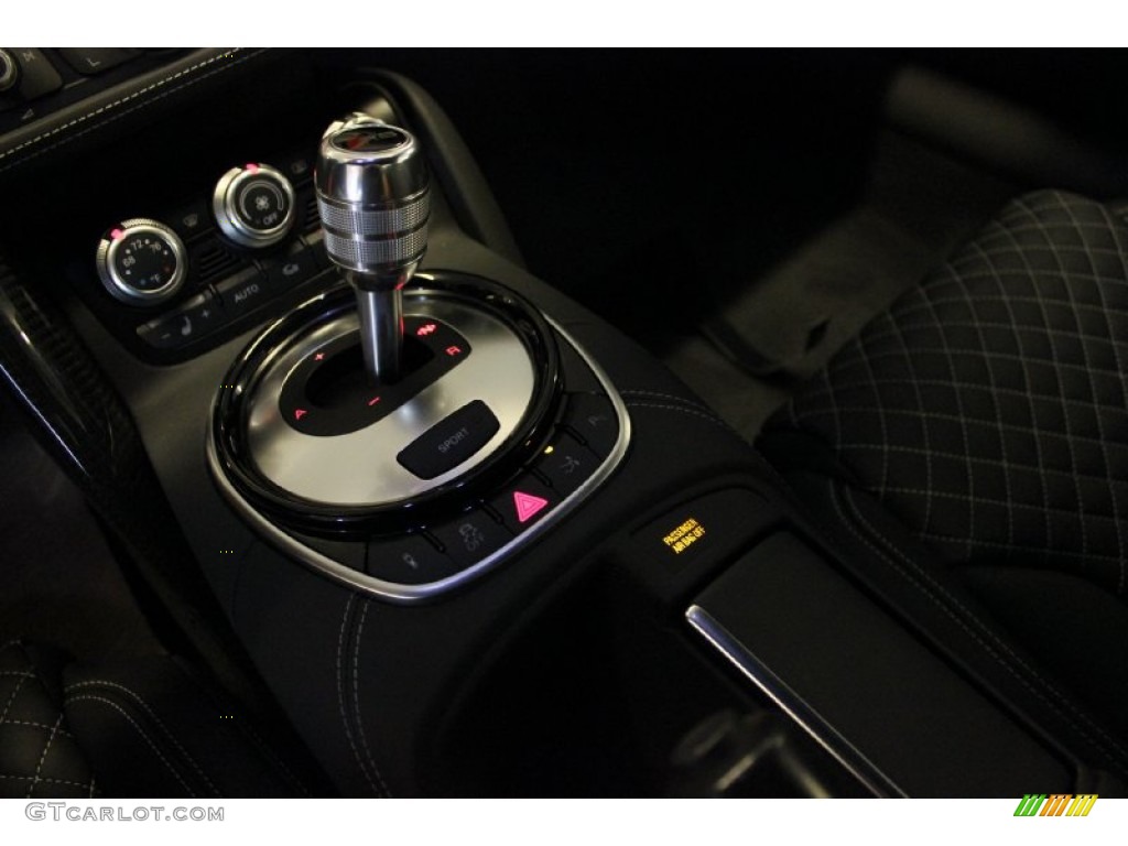 2015 R8 V8 - Daytona Grey Pearl / Black photo #15