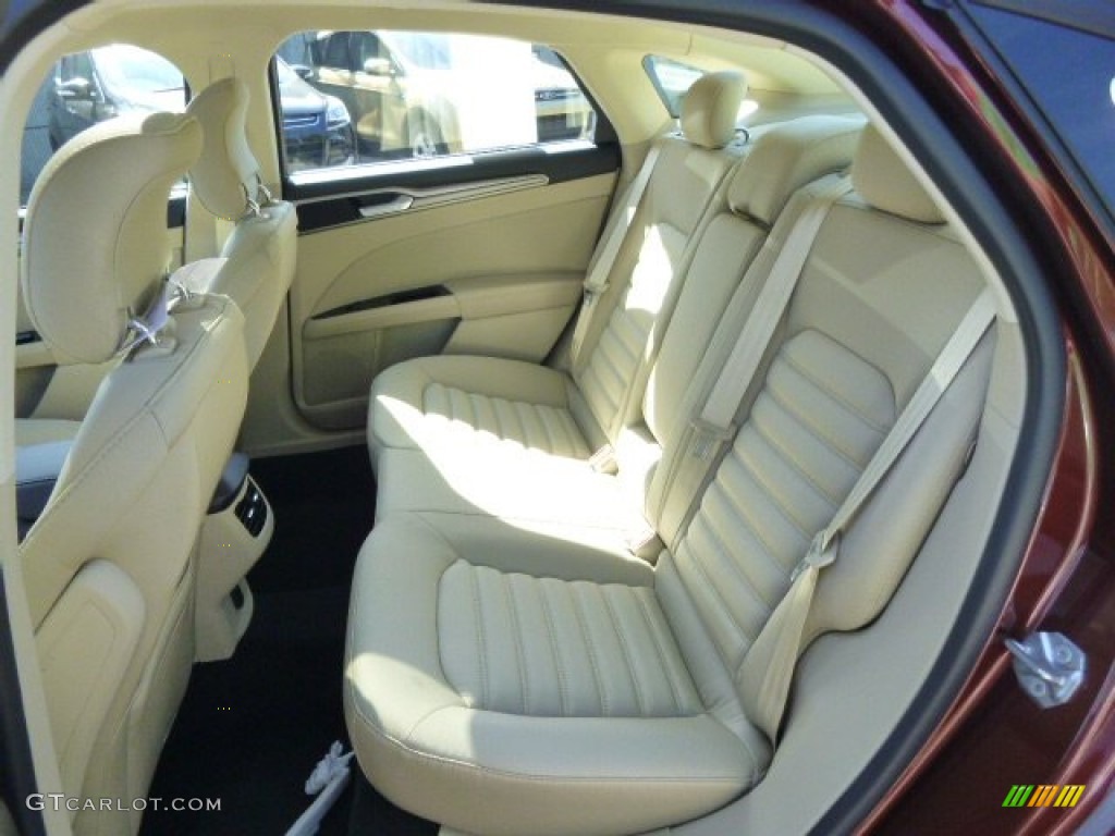 2015 Ford Fusion SE Rear Seat Photo #96810365