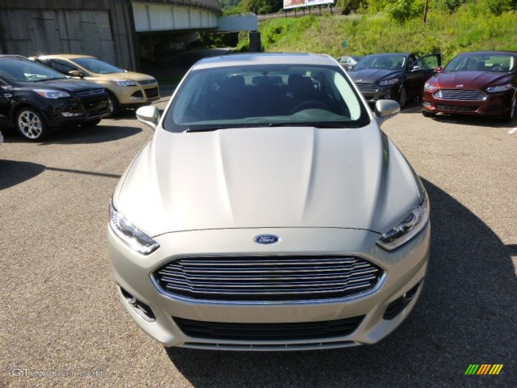 2015 Fusion SE - Tectonic Silver Metallic / Charcoal Black photo #3