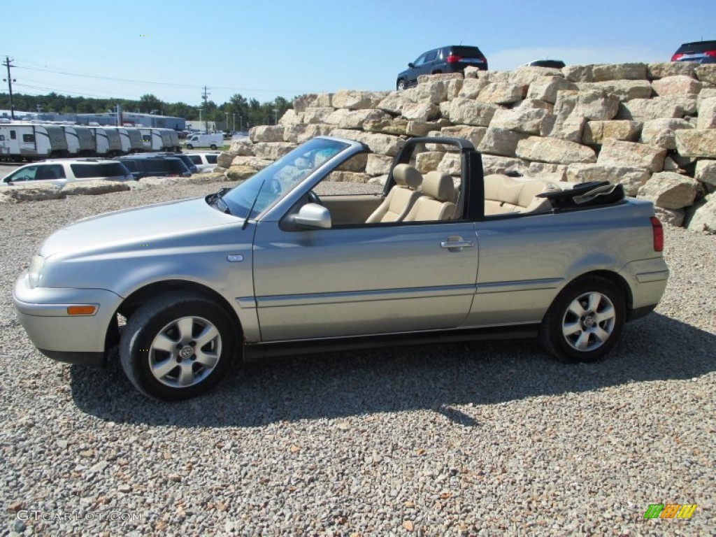 2001 Cabrio GLX - Desert Wind Metallic / Beige photo #3