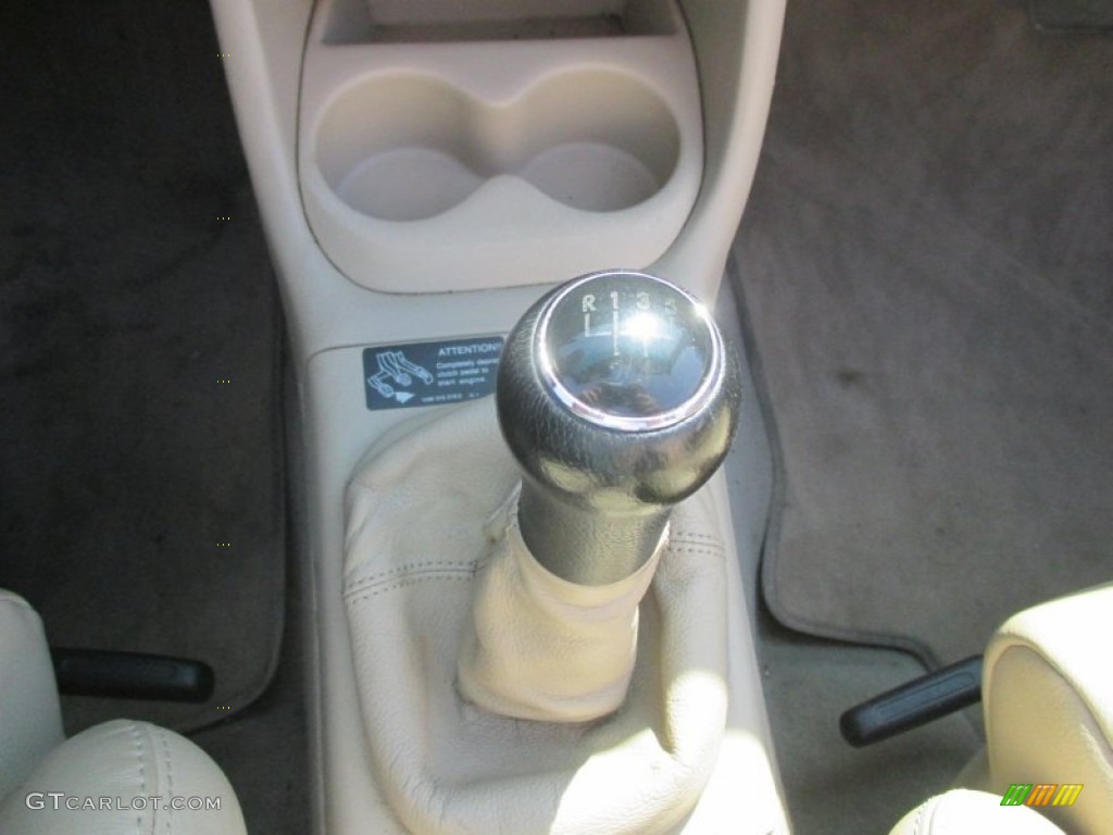 2001 Cabrio GLX - Desert Wind Metallic / Beige photo #9