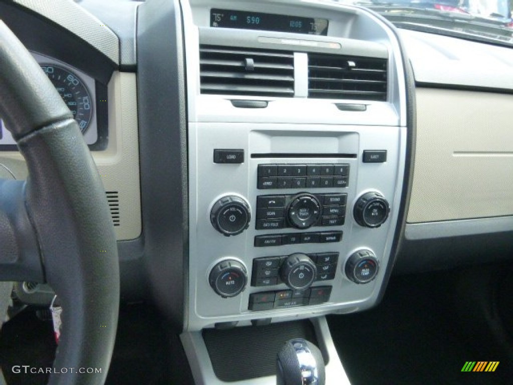 2011 Mariner Premier V6 AWD - Gold Leaf Metallic / Black photo #22