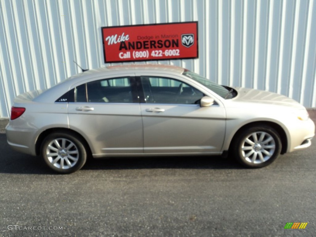 2014 200 Touring Sedan - Cashmere Pearl / Black photo #2