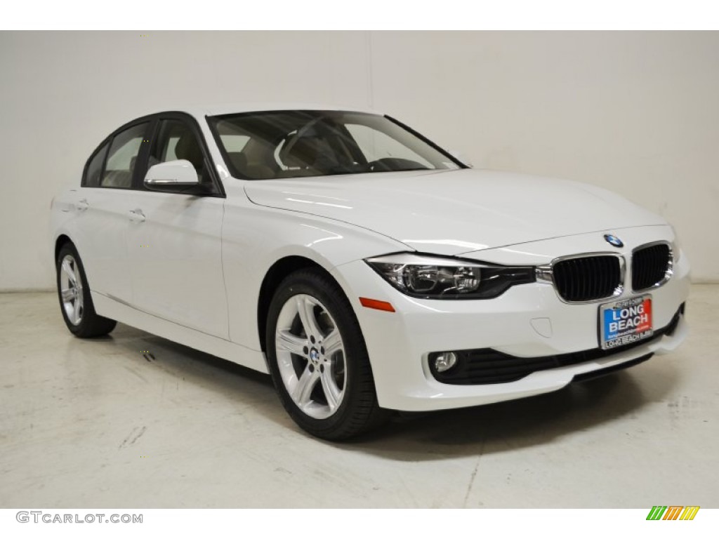 2015 3 Series 320i Sedan - Alpine White / Venetian Beige photo #2