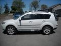 Diamond White Pearl - Outlander SE 4WD Photo No. 7
