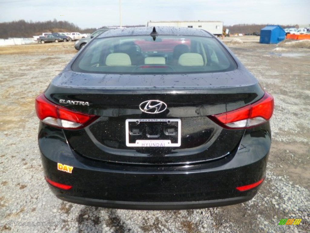 2014 Elantra SE Sedan - Black / Beige photo #6