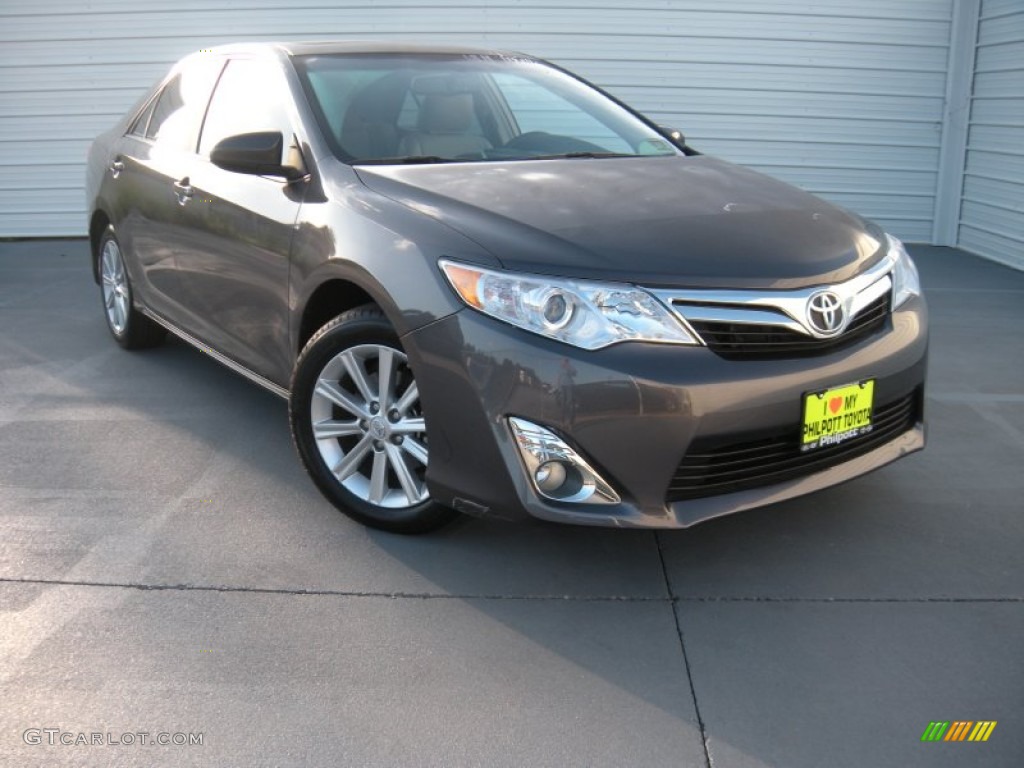 2014 Camry XLE - Magnetic Gray Metallic / Ash photo #1