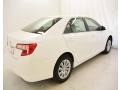 2014 Super White Toyota Camry L  photo #40