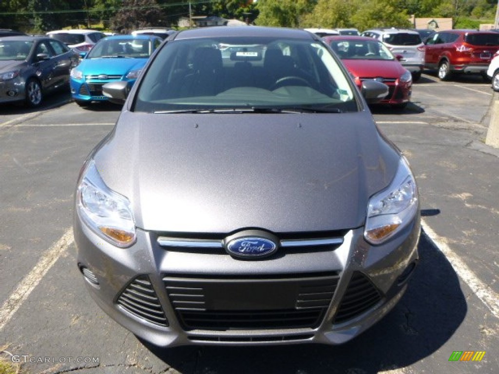 2014 Focus SE Sedan - Sterling Gray / Medium Light Stone photo #6