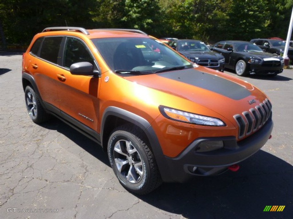 Mango Tango Pearl 2015 Jeep Cherokee Trailhawk 4x4 Exterior Photo #96842267