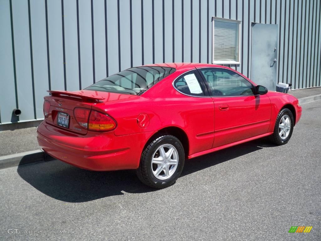 2003 Alero GL Coupe - Bright Red / Pewter photo #3