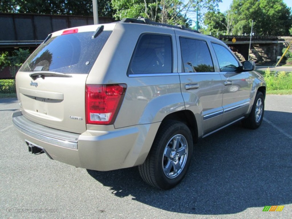 2005 Grand Cherokee Limited 4x4 - Light Khaki Metallic / Dark Khaki/Light Graystone photo #6