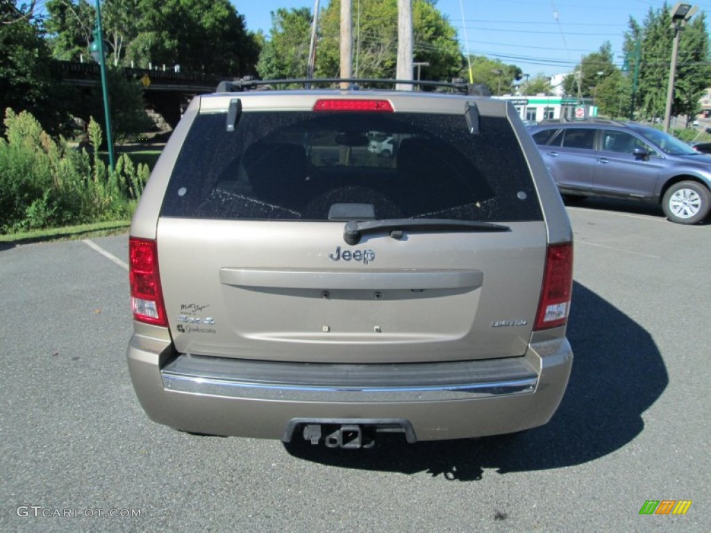 2005 Grand Cherokee Limited 4x4 - Light Khaki Metallic / Dark Khaki/Light Graystone photo #7