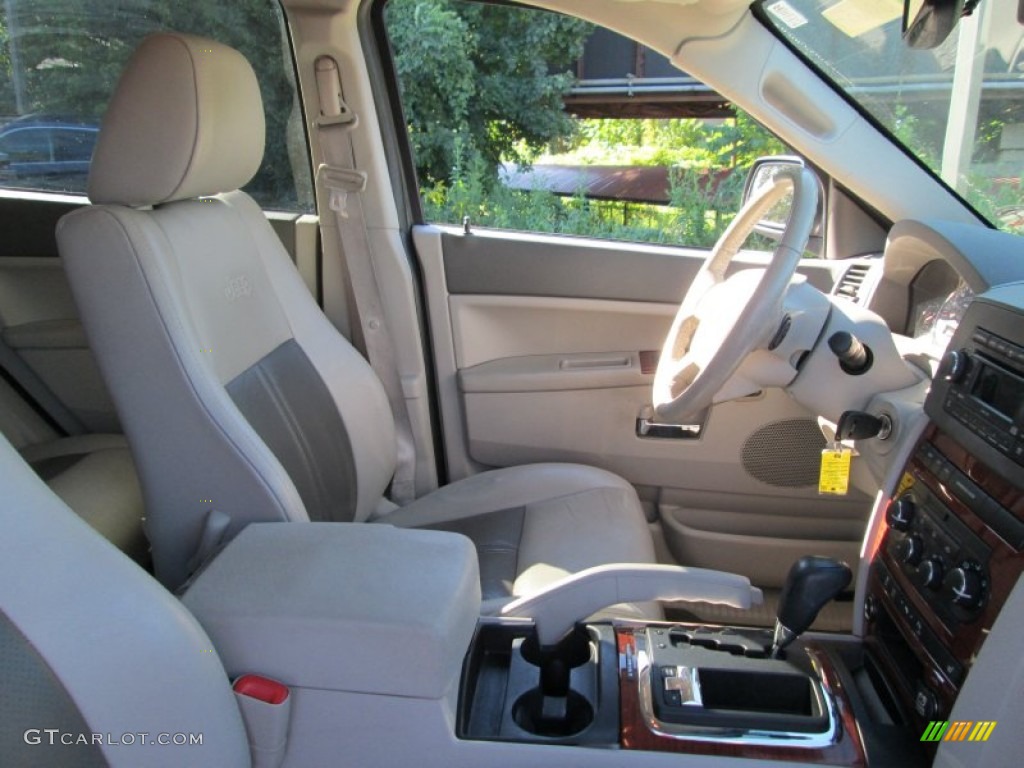 2005 Grand Cherokee Limited 4x4 - Light Khaki Metallic / Dark Khaki/Light Graystone photo #15