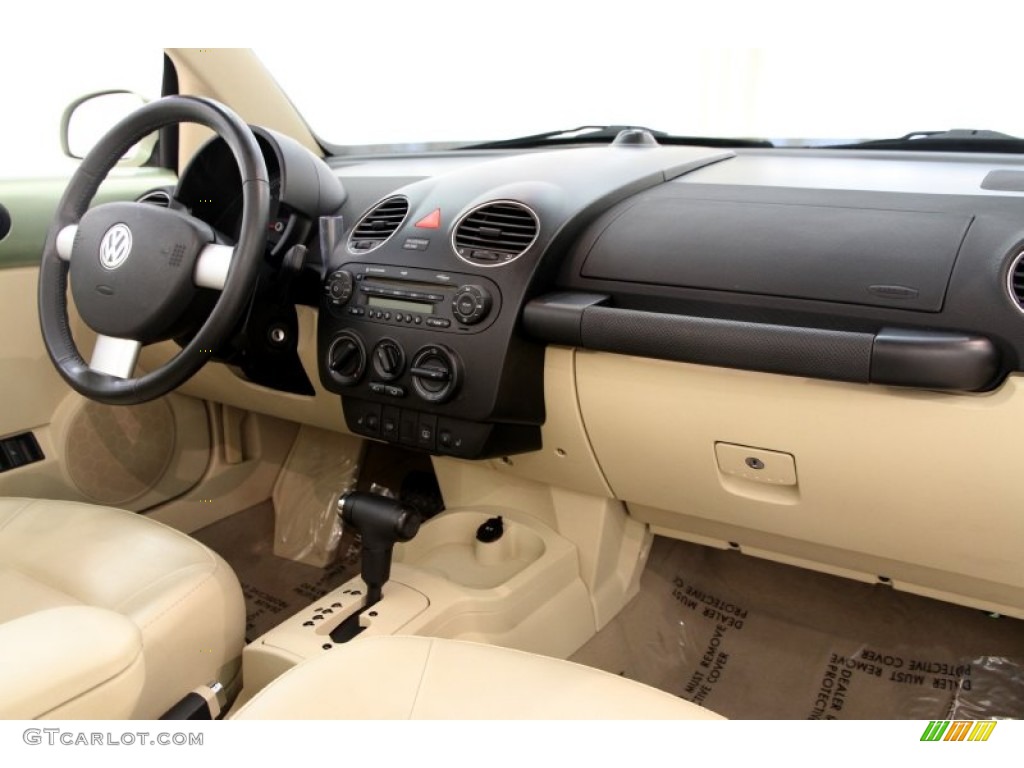 2009 New Beetle 2.5 Convertible - Gecko Green Metallic / Cream photo #13