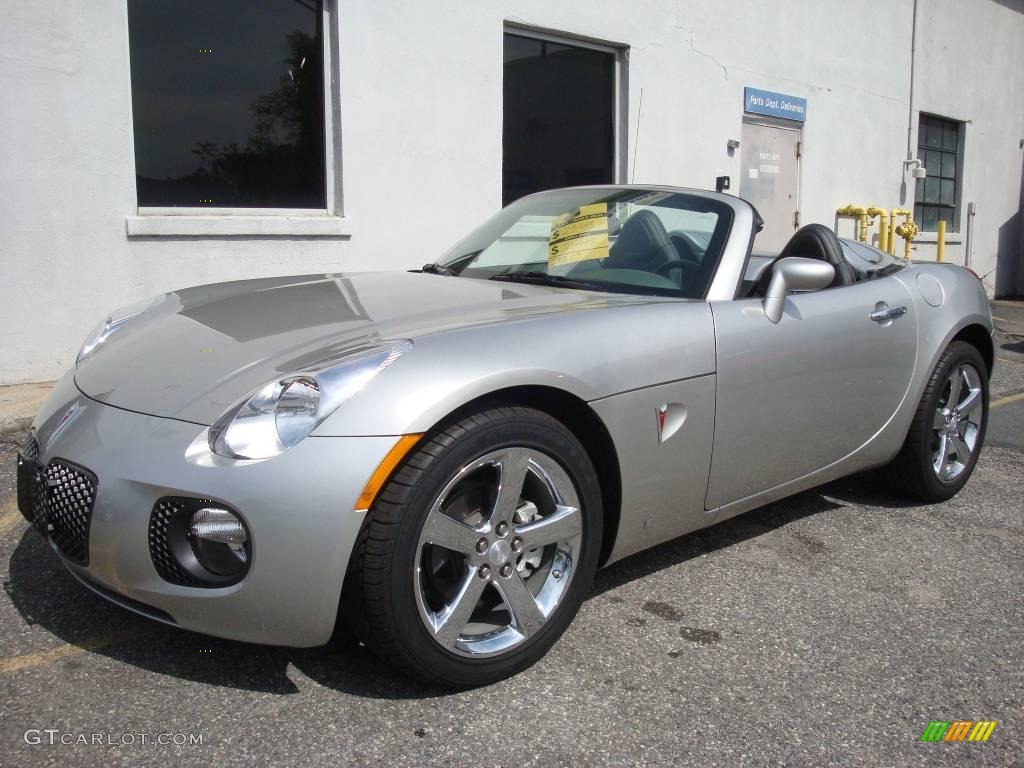 2008 Solstice GXP Roadster - Cool Silver / Ebony photo #1