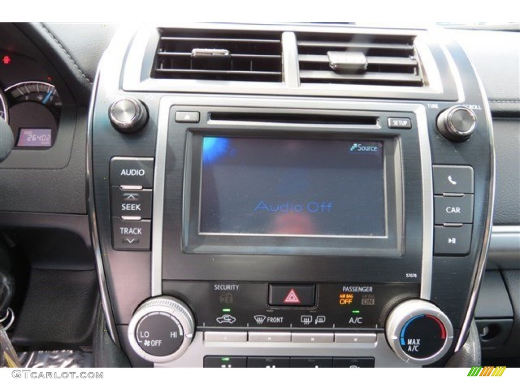 2014 Camry LE - Attitude Black Metallic / Ivory photo #15