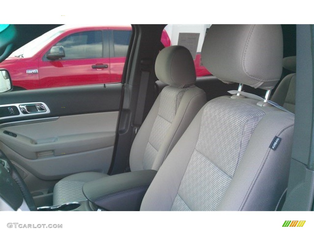 2015 Explorer XLT - Dark Side / Medium Light Stone photo #10