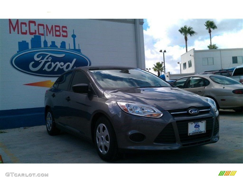 2014 Focus S Sedan - Sterling Gray / Charcoal Black photo #2