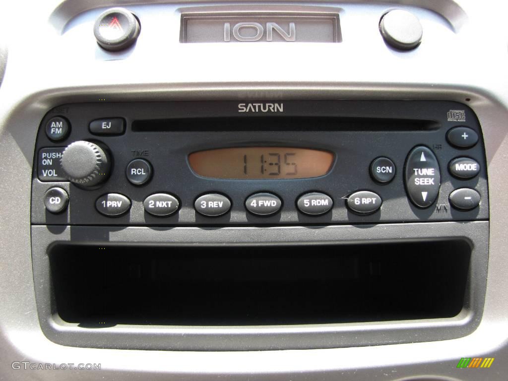 2005 ION 2 Sedan - Black Onyx / Gray photo #25