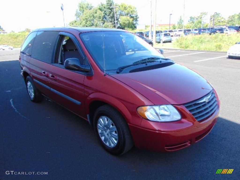 Inferno Red Crystal Pearl 2007 Chrysler Town & Country Standard Town & Country Model Exterior Photo #96864020