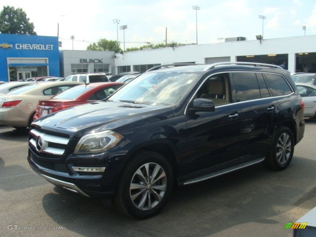 Lunar Blue Metallic Mercedes-Benz GL