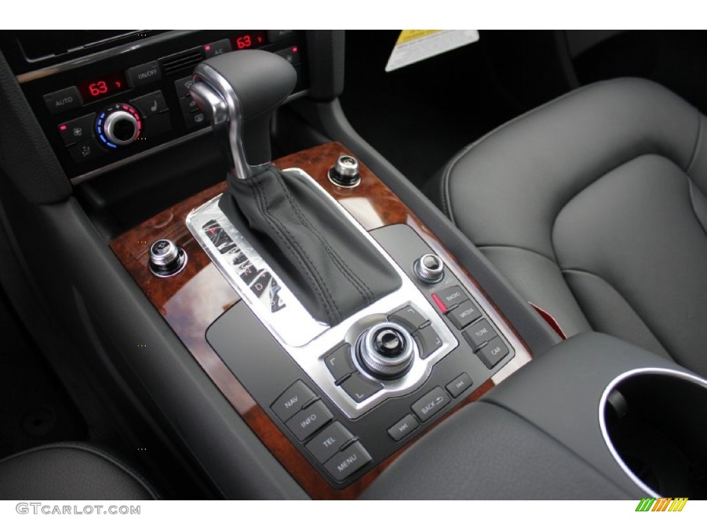 2015 Audi Q7 3.0 Premium quattro Transmission Photos