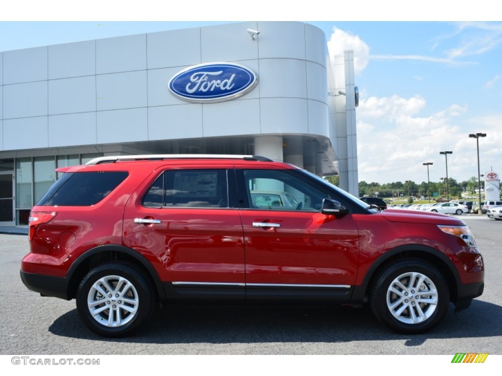 2015 Explorer XLT - Ruby Red / Charcoal Black photo #2