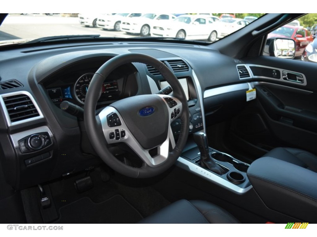 2015 Explorer XLT - Ruby Red / Charcoal Black photo #7