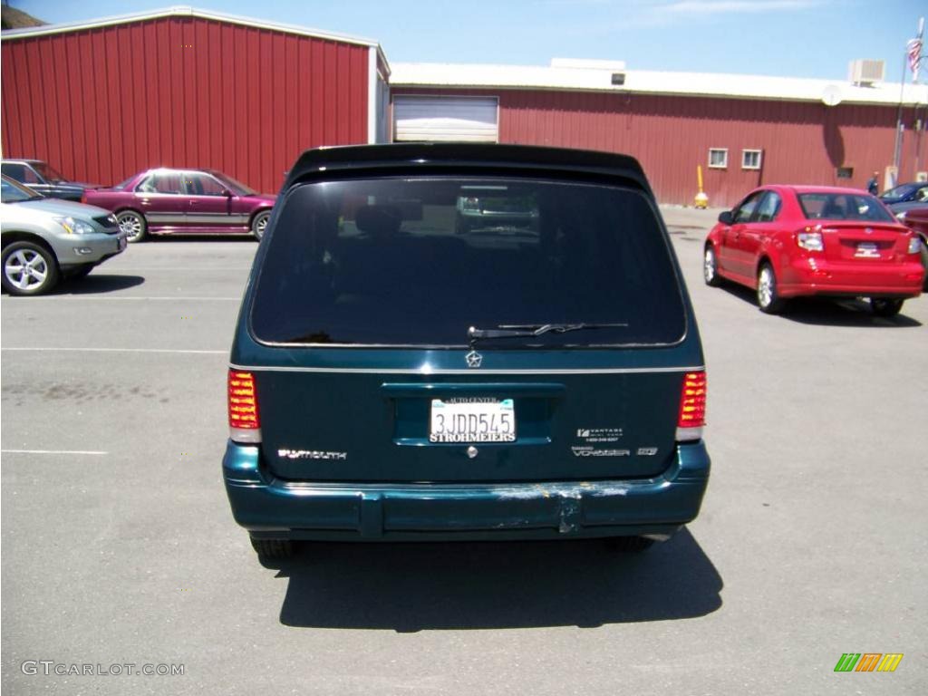 1995 Grand Voyager SE - Emerald Green Pearl / Gray photo #4