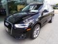 Front 3/4 View of 2015 Q3 2.0 TFSI Premium Plus quattro