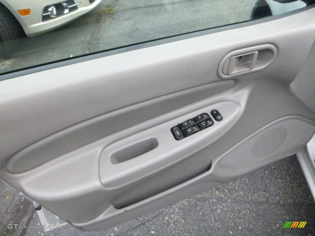 2001 Escort SE Sedan - Silver Frost Metallic / Medium Graphite photo #11