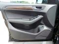 Brilliant Black - Q5 2.0 TFSI Premium quattro Photo No. 10