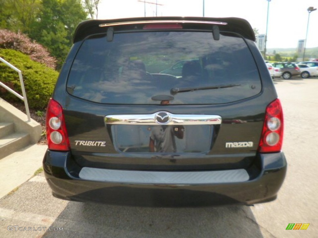 2005 Tribute s 4WD - Mystic Black / Medium Pebble Beige photo #6