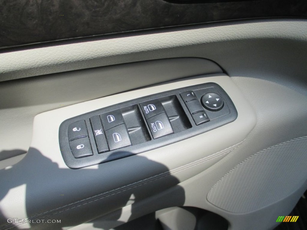 2013 Grand Cherokee Laredo 4x4 - Maximum Steel Metallic / Dark Graystone/Medium Graystone photo #21