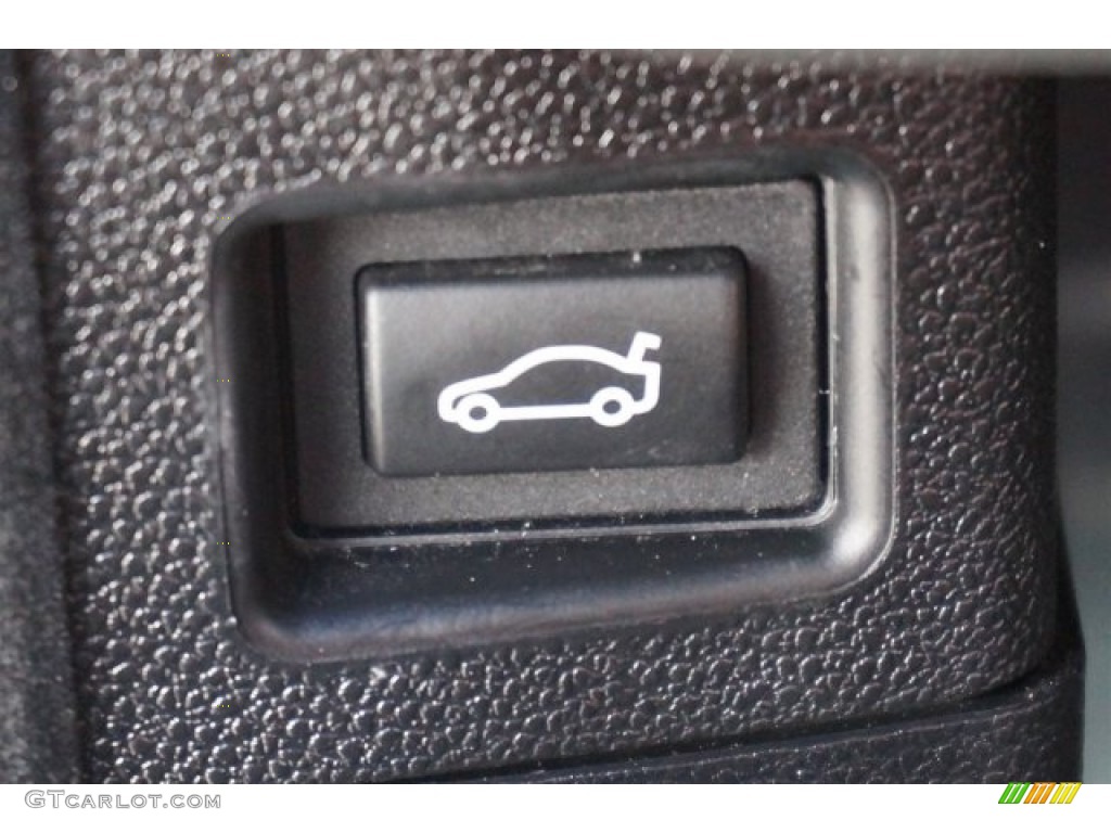 2011 3 Series 335i Convertible - Mineral White Metallic / Coral Red/Black Dakota Leather photo #20
