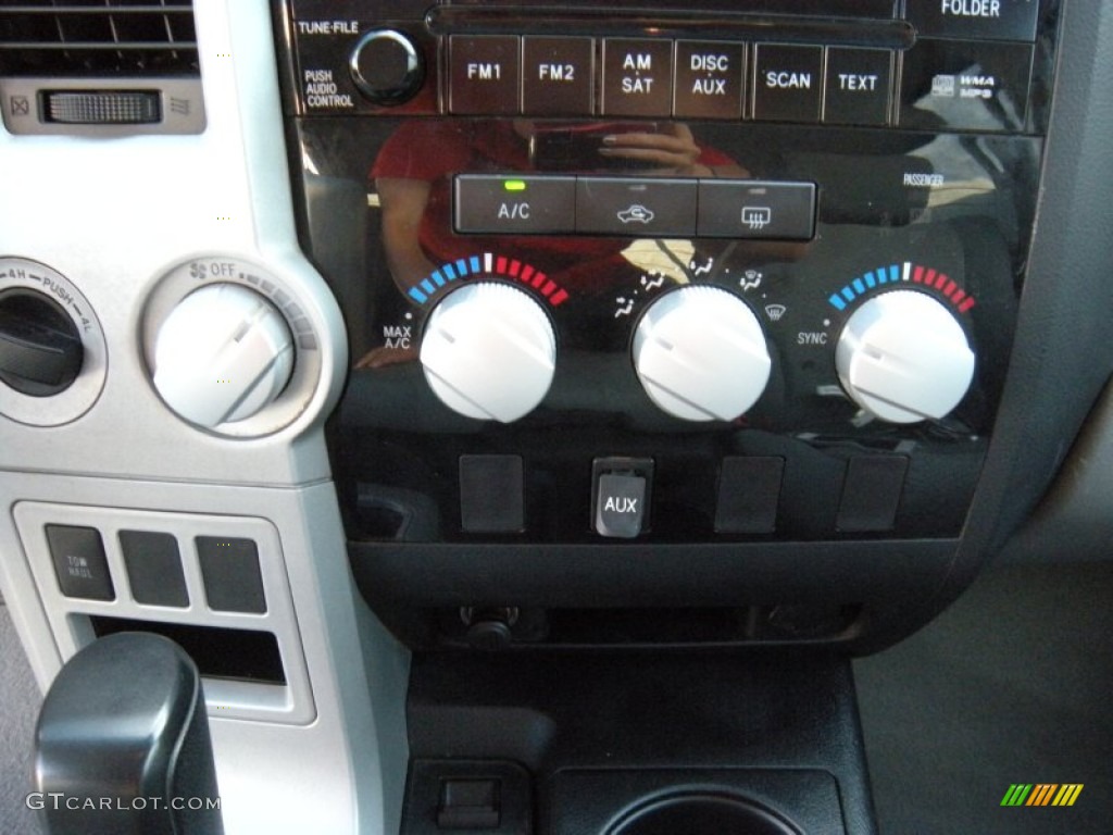 2008 Tundra SR5 CrewMax 4x4 - Super White / Graphite Gray photo #43
