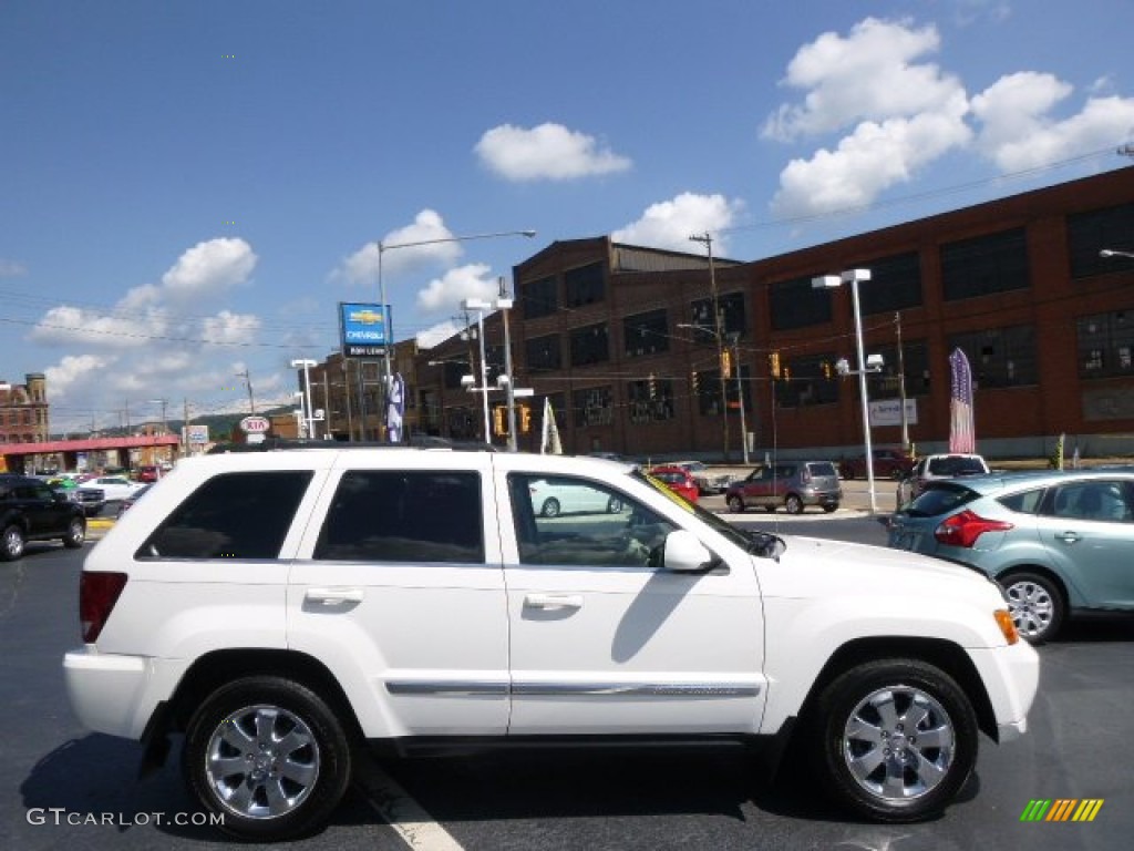 Stone White Jeep Grand Cherokee